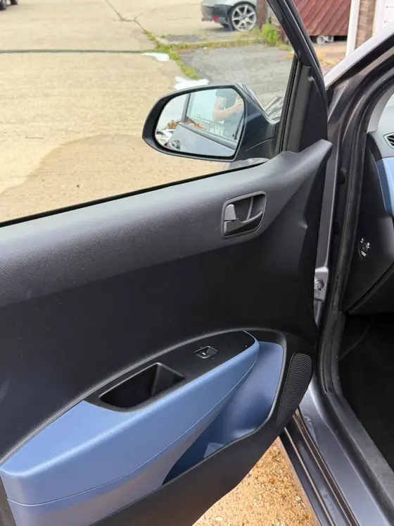 Hyundai i10 door card and wing mirror cleaned during a full valet in Havant