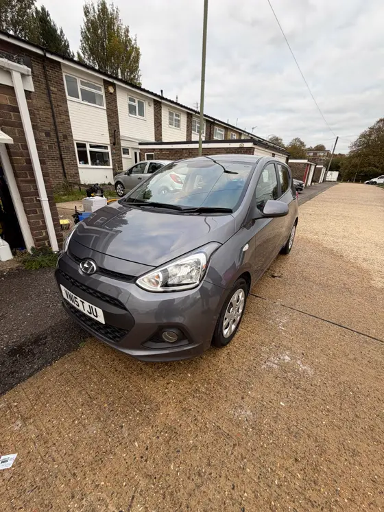 Grey Hyundai i10 front three quarter view after a full valet in Havant